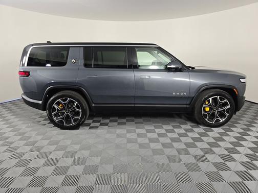 2023 Rivian R1S Adventure