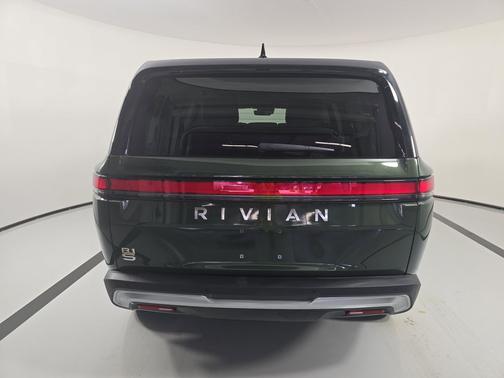 2024 Rivian R1S Adventure Quad Motor Large Pack