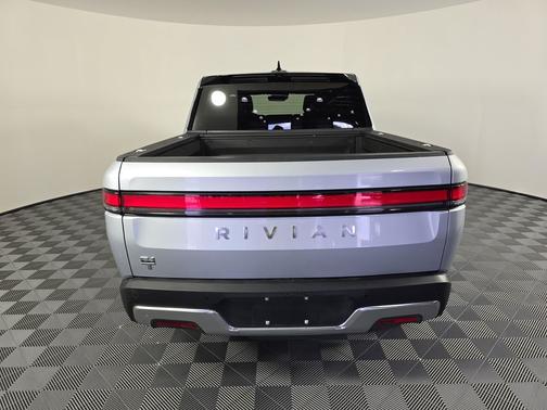 2024 Rivian R1T Adventure Package