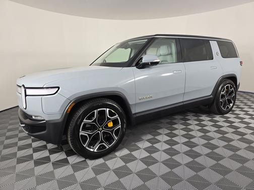 Limestone 2023 Rivian R1S Adventure