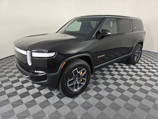 2023 Rivian R1S Adventure