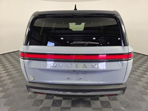 2022 Rivian R1S Launch Edition
