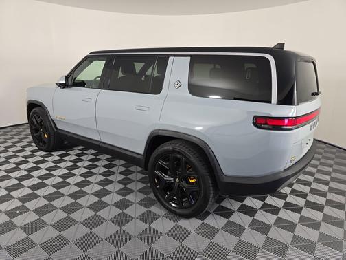 2022 Rivian R1S Launch Edition