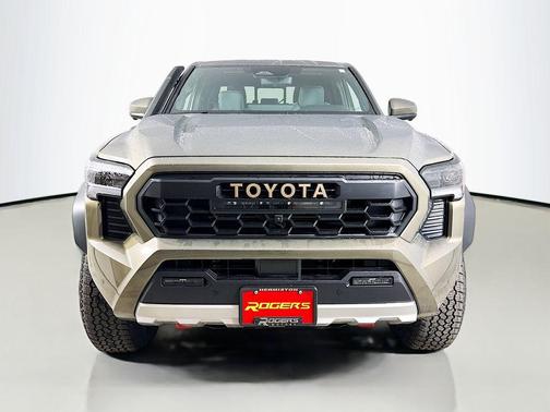 2025 Toyota Tacoma Hybrid Trailhunter