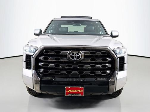 2023 Toyota Tundra Hybrid Platinum