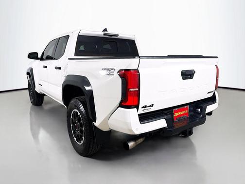 2024 Toyota Tacoma Hybrid TRD Off Road