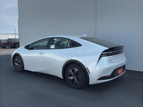 2025 Toyota Prius L