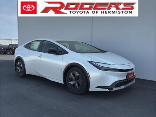 2025 Toyota Prius L