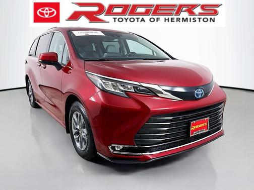 2022 Toyota Sienna XLE