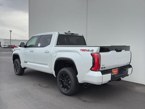 2025 Toyota Tundra Hybrid Platinum