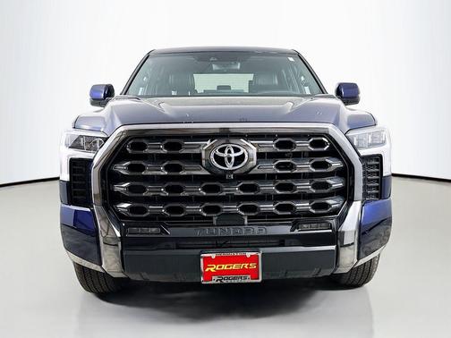 2023 Toyota Tundra Hybrid Platinum