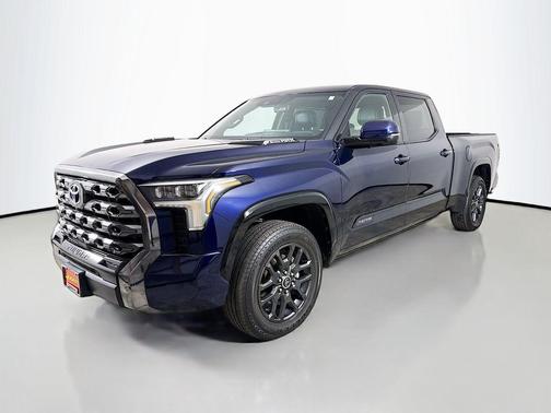 2023 Toyota Tundra Hybrid Platinum