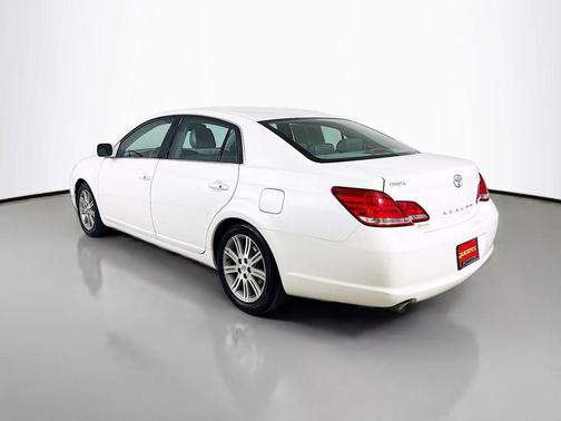 2005 Toyota Avalon Limited