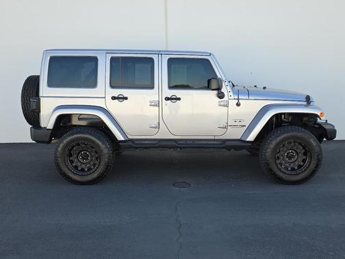 2018 Jeep Wrangler JK Unlimited Sahara