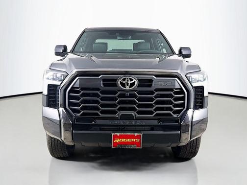 2026 Toyota Tundra Hybrid Platinum