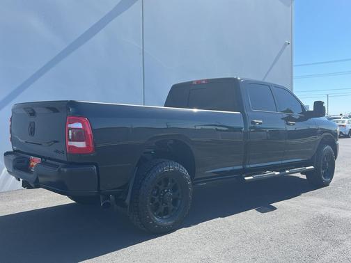 2024 RAM 3500 Tradesman Crew Cab 4x4 8' Box