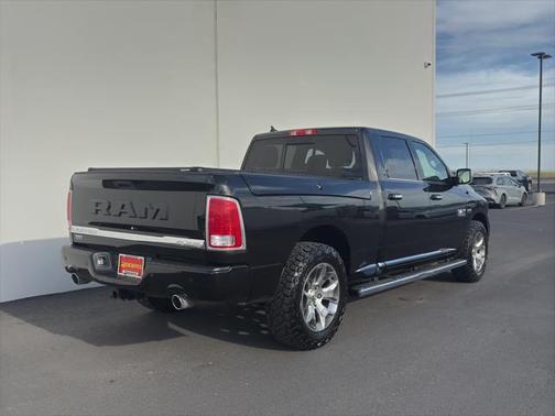 2017 RAM 1500 Limited Crew Cab 4x4 6'4' Box