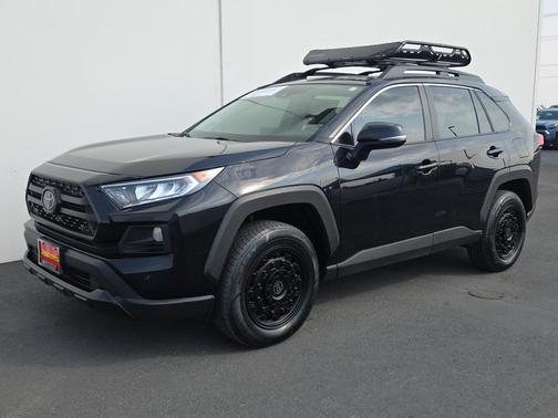 2019 Toyota RAV4 Adventure