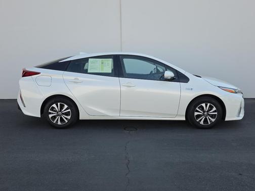 2017 Toyota Prius Prime Plus