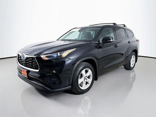 2022 Toyota Highlander Hybrid LE
