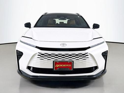 2025 Toyota Crown Signia Limited