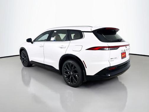 2025 Toyota Crown Signia Limited