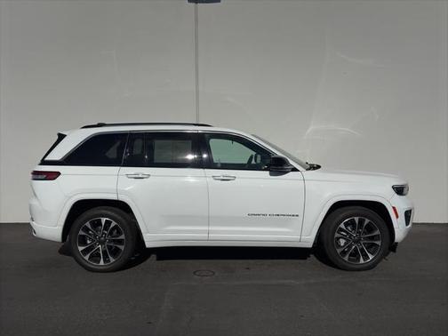 2023 Jeep Grand Cherokee Overland