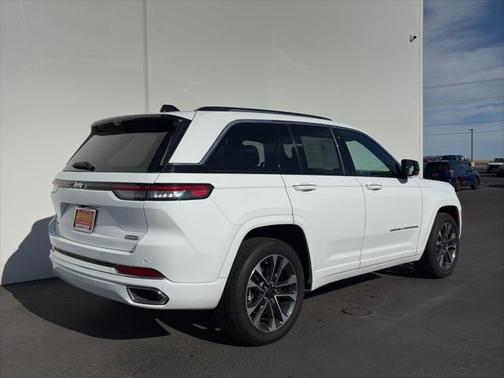 2023 Jeep Grand Cherokee Overland
