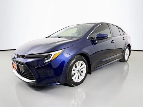 2025 Toyota Corolla Hybrid XLE