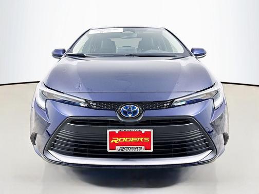 2025 Toyota Corolla Hybrid XLE