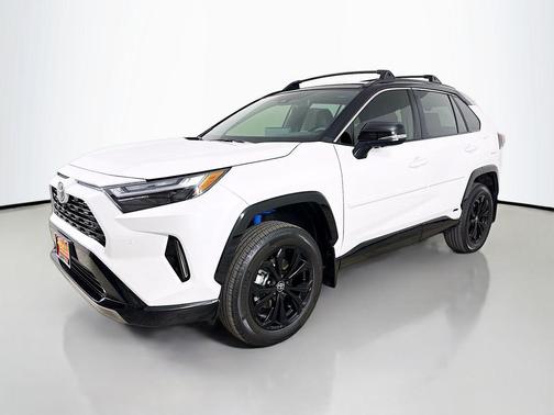 2025 Toyota RAV4 Hybrid SE