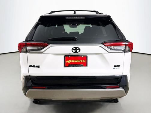 2025 Toyota RAV4 Hybrid SE