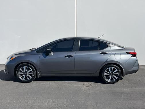 2024 Nissan Versa 1.6 S