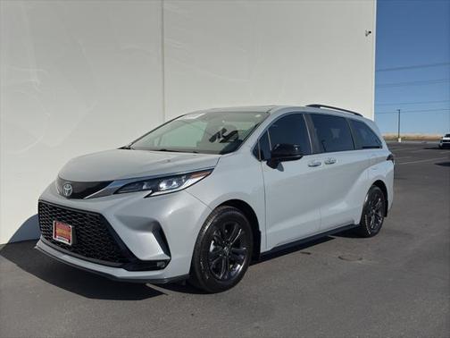 2024 Toyota Sienna XSE 7 Passenger