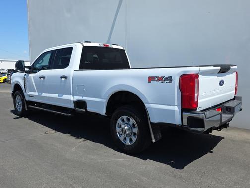 2024 Ford F-350 XLT