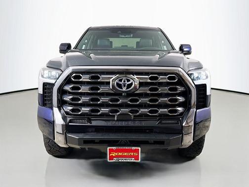 2024 Toyota Tundra Hybrid Platinum
