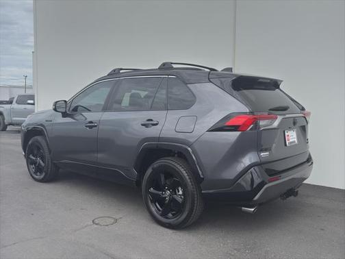 2021 Toyota RAV4 Hybrid SE