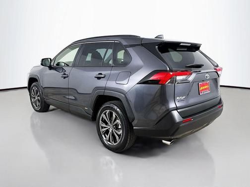 2025 Toyota RAV4 Hybrid XLE Premium