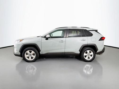 2020 Toyota RAV4 Hybrid XLE