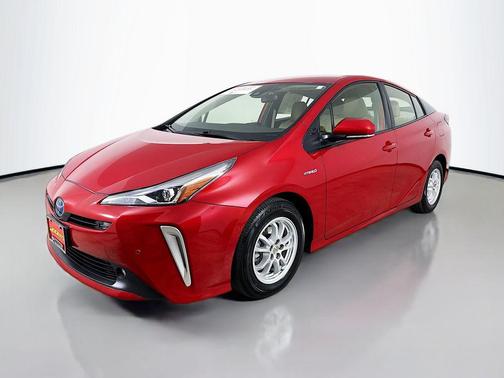 2021 Toyota Prius LE