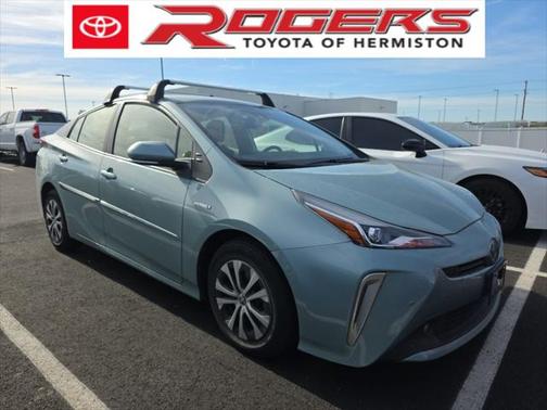 2022 Toyota Prius XLE