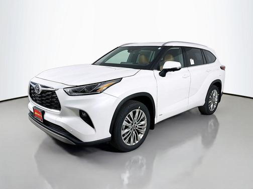 2026 Toyota Highlander Hybrid Platinum