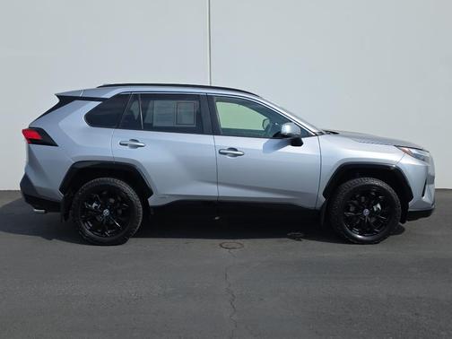 2023 Toyota RAV4 Hybrid SE