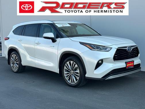2021 Toyota Highlander Hybrid Platinum
