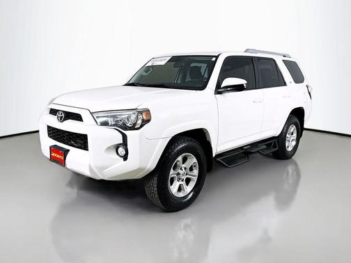 Super White 2017 Toyota 4Runner SR5