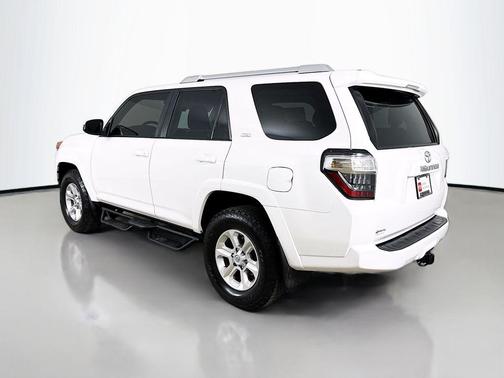 Super White 2017 Toyota 4Runner SR5