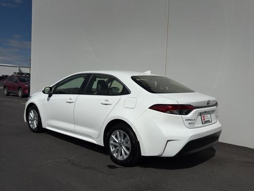 2025 Toyota Corolla Hybrid XLE