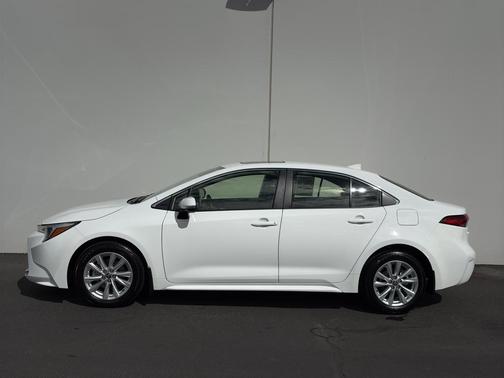 2025 Toyota Corolla Hybrid XLE