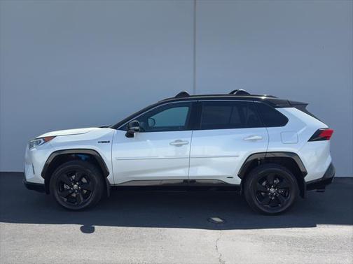 2021 Toyota RAV4 Hybrid SE