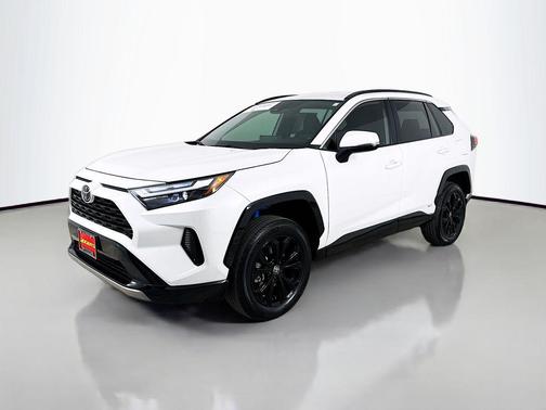 2025 Toyota RAV4 Hybrid SE